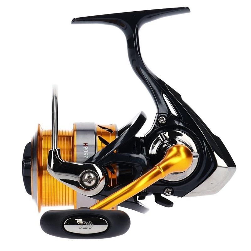 DAIWA（ダイワ） 15レブロス 2506H ／スピニングリール