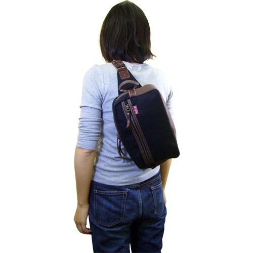 コードシリーズワンショルダーにもなるウエストバック |  | 05