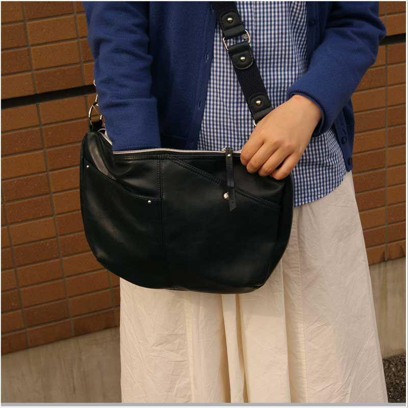 ショルダーバッグ 斜め掛け アネロ フェイクレザーショルダーバッグ |  | 04