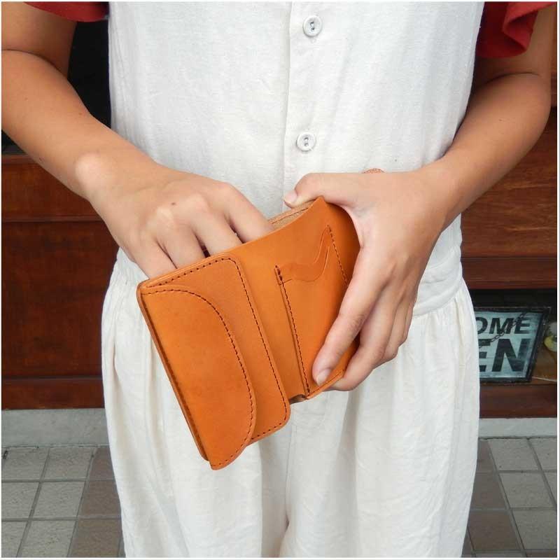 リアン 栃木レザーベリー３つ折りコンパクトウォレット 本革 メンズ レディース 本皮 ナチュラル 牛革 札入れ 日本製 |  | 03