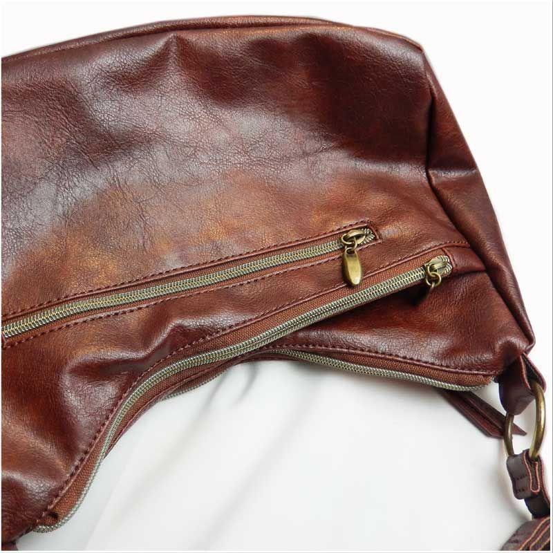 レガートラルゴ 斜めがけバナナ型 ショルダーバッグ |  | 04