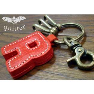 革 本革 36種類展開 ! クイッター オリジナルレザーイニシャルパーツキーホルダー クイッター 日本製 楽ギフ_包装 |  | 01