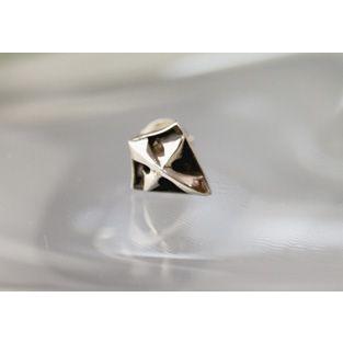 シルバークロスシールドピアス ※こちらはシングルピアスです |  | 01