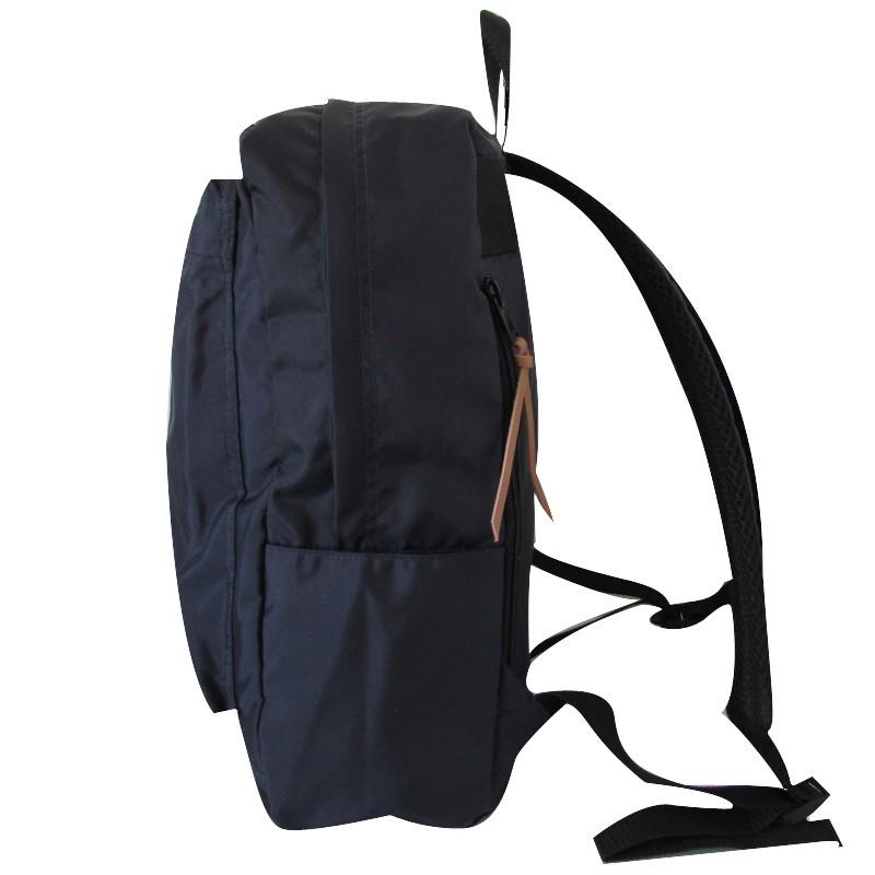 リュックサック デイバッグ バックパック アンドミカ ウオータープルーフスクエアリュック |  | 03