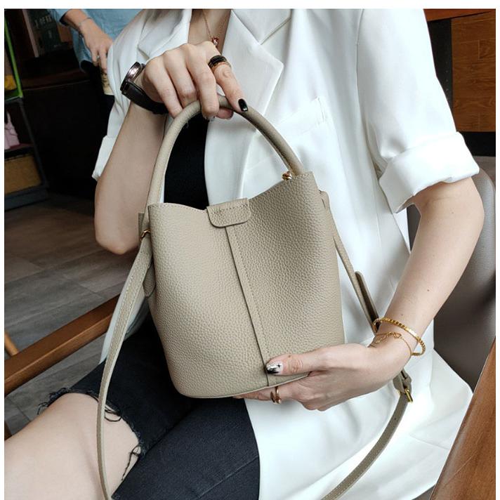 バッグインバッグ付 本革 キューブバッグ キューブ型バッグ バケツ型バッグ キューブ バッグハンドバッグショルダーバッグ 鞄 レディース |  | 03