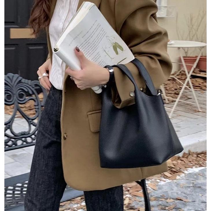 ハンドバッグ レディース ショルダーバッグ 斜めがけ キューブバッグ バケツバッグ キューブ型バッグ通勤バッグ自立 通勤バッグ 手提げバック |  | 01