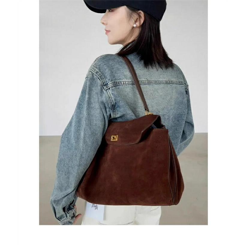 本革 スエード バッグ トートバッグレディース 大容量 大きめ 通勤セレモニーバッグ2way スウェード バッグ |  | 08