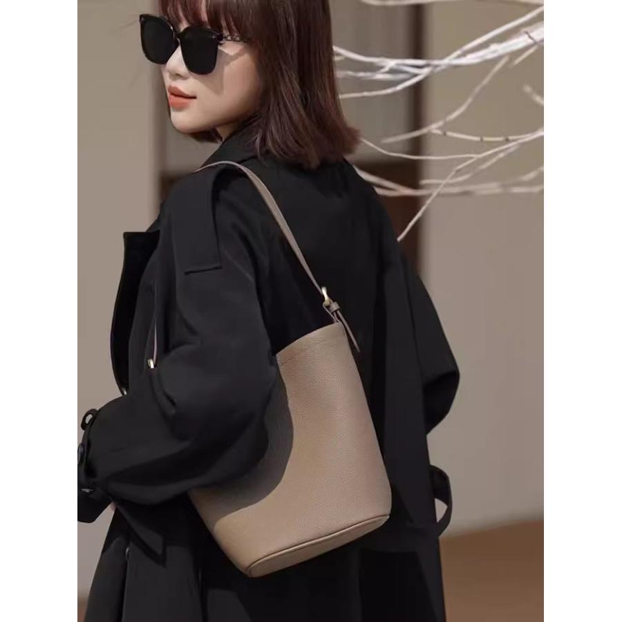 本革 トートバッグ レディース 小さめ 軽量 バケツ型バッグ ミニトートバッグバケツバッグレザー 通勤バッグ お仕事バッグ |  | 01