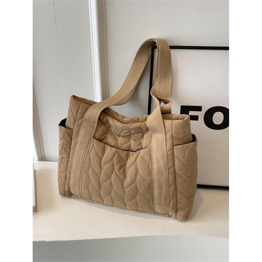 キルティングバッグ トートバッグ 中綿バッグ レディース バッグ 肩掛けバッグ キルティングトート軽量中綿 バッグ 収納 |  | 01