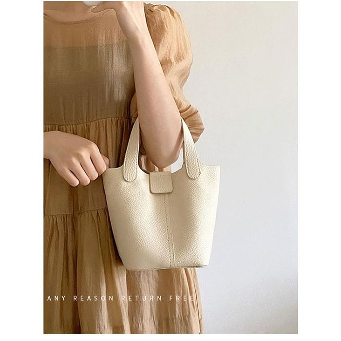 ショルダーバッグ ハンドバッグ レディース 2WAY 斜め掛け バッグインバッグ付 キューブ型バッグ上質バケツ型バッグ キューブ バッグ |  | 10