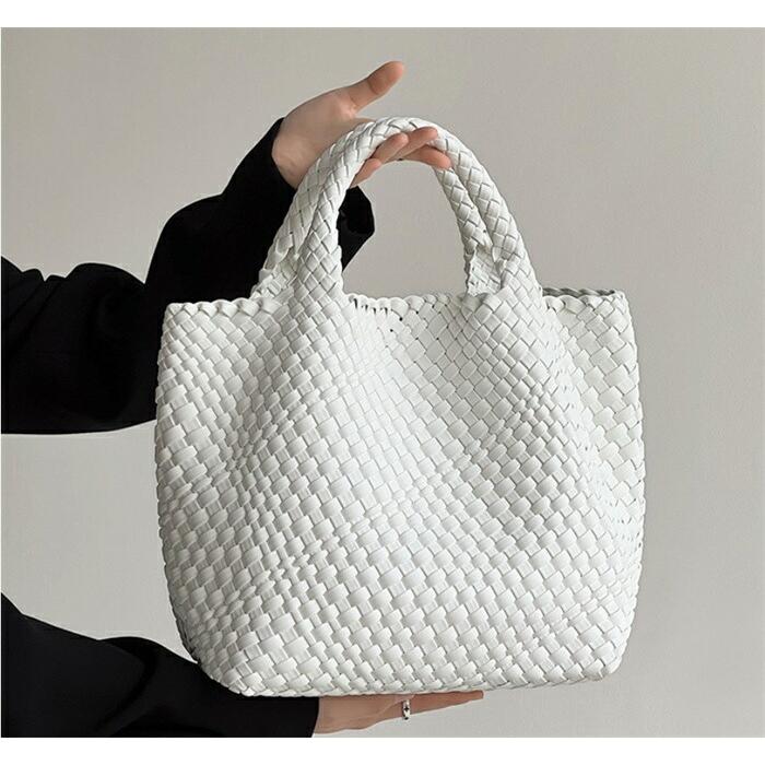 極美品❤️柔らか本革メッシュトートバッグ 白 ハンドメイド イントレチャート イントレチャート トートバッグ メッシュ 手編み 編みこみ メッシュ