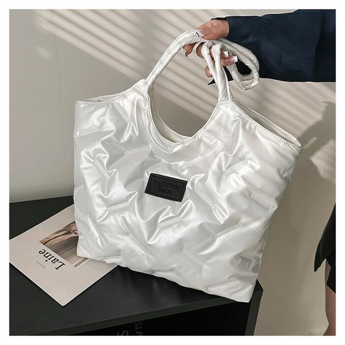 キルティングバッグ トートバッグ レディース 大容量 バッグ 肩掛けバッグ ハンドバッグキルティング軽量 中綿 バッグ |  | 01