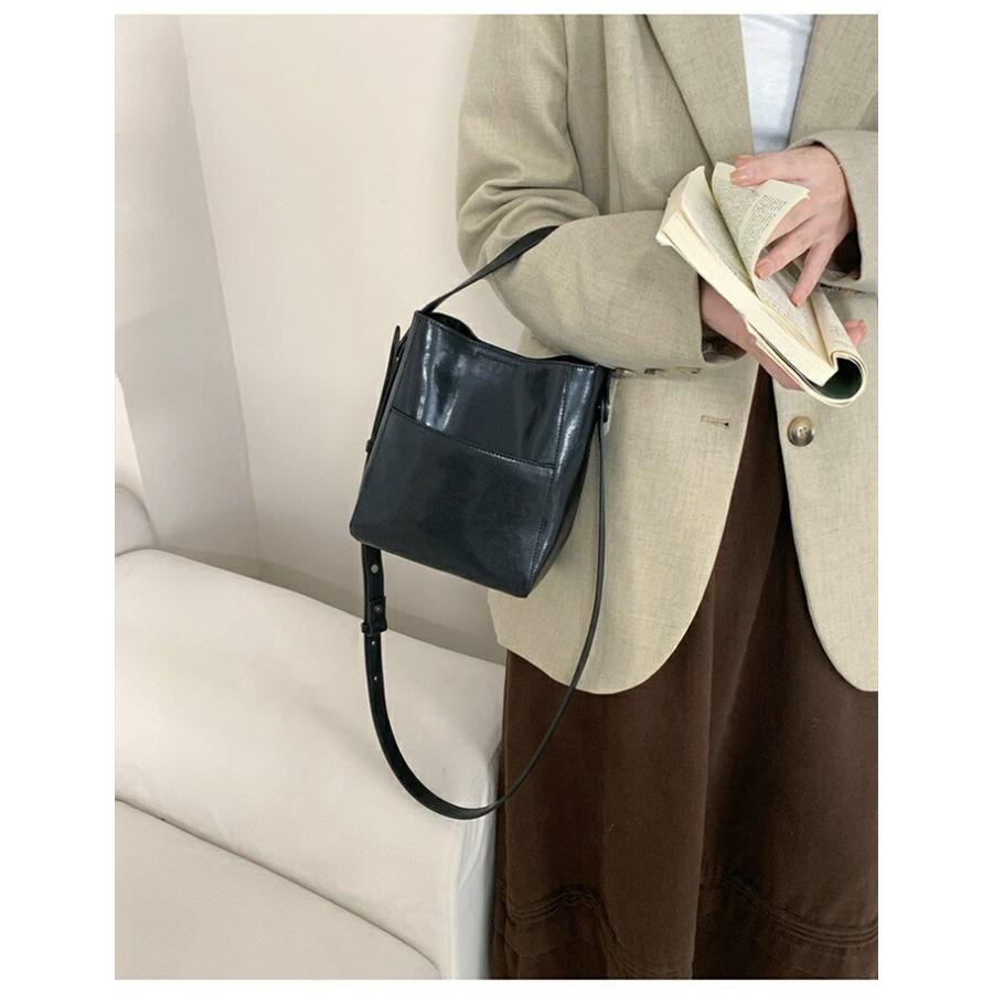 バケツ型バッグ 本革 レディース 小さめ ミニ ショルダーバッグ ミニ