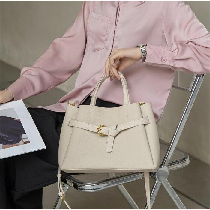 トートバッグ 本革 ハンドバッグ レディース セレモニーバッグ 通勤バッグ フォーマルレザーバッグ2way ショルダーバッグ お仕事バッグ |  | 10