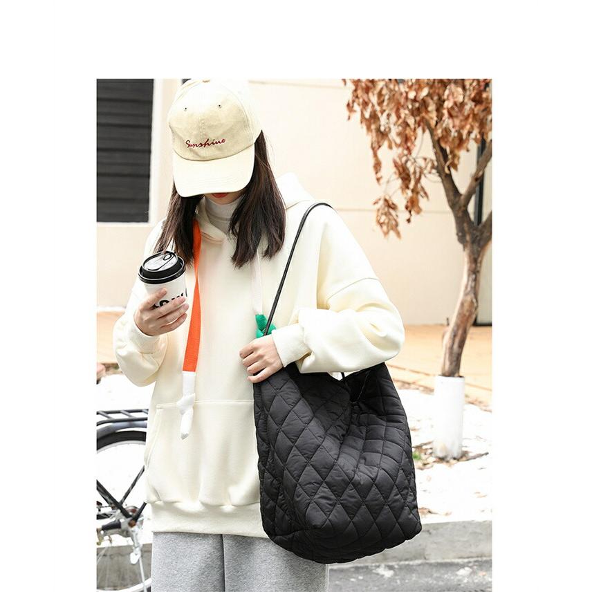 キルティング トートバッグ 大きめ 大容量 トートバッグ レディース キルティングバッグ大容量バッグ バケツ型 トートバッグ |  | 02