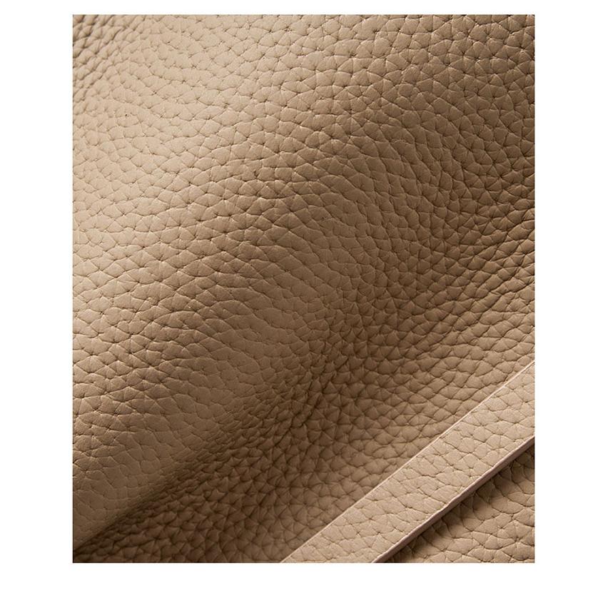 ショルダーバッグ 本革 斜め掛け 軽量 2way ハンドバッグ レディースバッグセレモニーバッグ 通勤 キューブ |  | 08