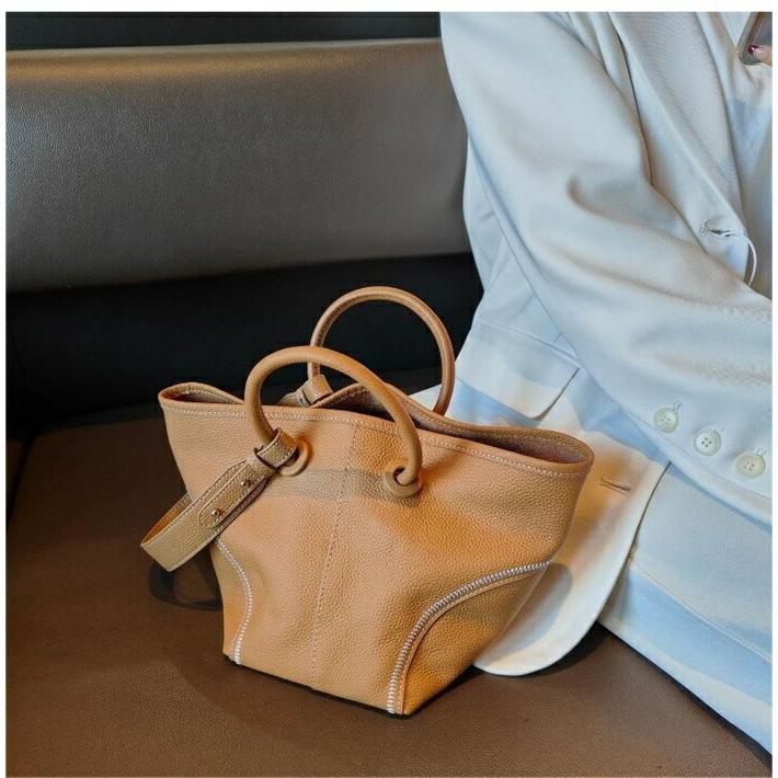 本革 キューブバッグ バケツバッグ ハンドバッグ レディース レザー トートバッグ2WAYバッグショルダーバッグ バケツ型バッグ 通勤 |  | 07