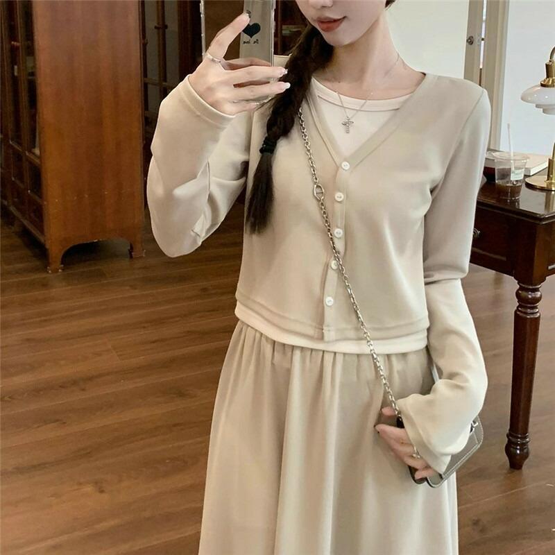 ジャージおしゃれ上下上下セットレディーススカートカジュアルプルーン2点セット重ね着レイヤードセットアップ女の子セットスウェット |  | 06