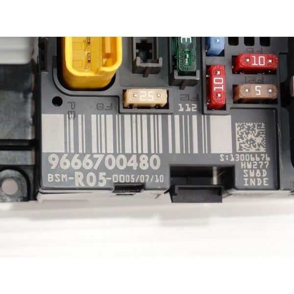 プジョー308 T75F02用 純正 ヒューズボックス DELPHI エンジンルーム内