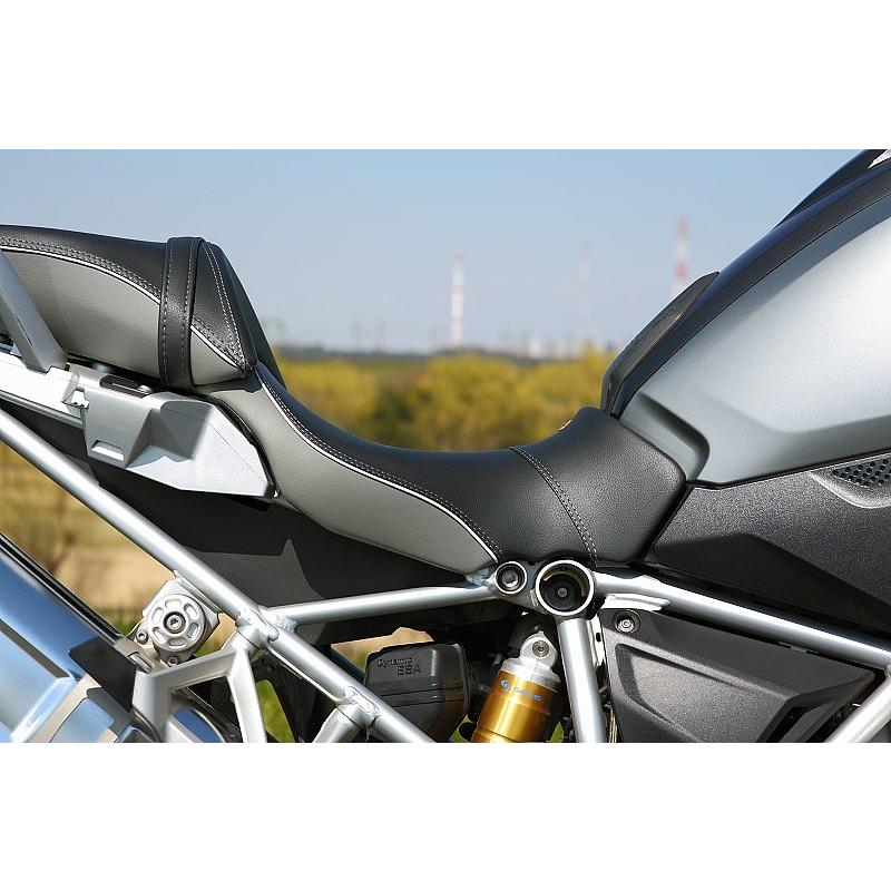 秋冬の主役◎ BMW R1250GS/adv プレミアムスタンダード/ライン（19年〜 ） ローシート トリプルブラック色 K＆H（ケイアンドエイチ） 【CEG1092821031】(39930円)