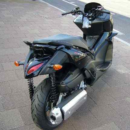 ールアイ フェイズ Faze Mf11 イーグルテールアイ 純正色塗装 コタニモータース Kotani Motors バイク用品
