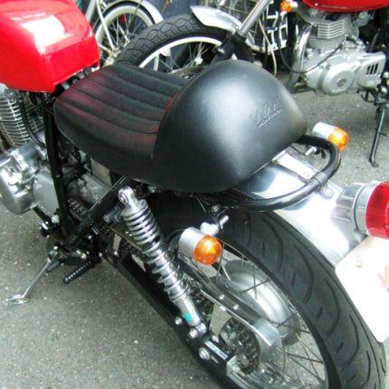 クラシックシングルシート 縦タックロール ノーマルタンク用 Wm ダブルエム Cb400ss バイク用品 パーツのゼロカスタム 通販 Paypayモール