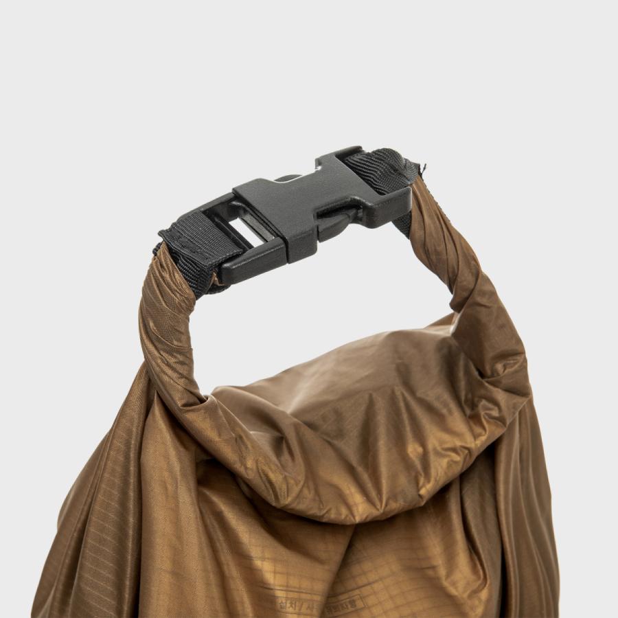 ZEROGRAM 【40%OFF】ZEROGRAM(ゼログラム) BLACK BUTTE 1P ZEROGRAM 【40%OFF】ZEROGRAM(ゼログラム) BLACK BUTTE 1P