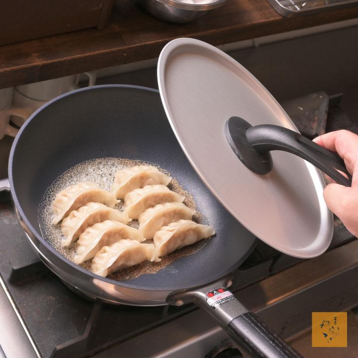 フライパン 24cm 深め 深型 蓋付き まるっとパン軽業 テフロン加工 日本製 ガス火 IH対応 |  | 05