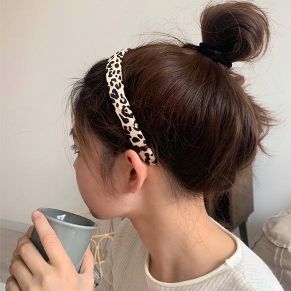 カチューシャ レディース レオパード柄カチューシャ レオパード柄 アニマル柄 ヘアアクセ 細カチューシャ 韓国ファッション Ys 大人の韓国ファッション Loveberry 通販 Yahoo ショッピング