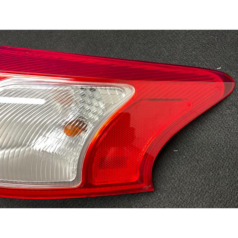 MT044 CX4A ギャラン フォルティス スポーツB 純正 右テールランプ