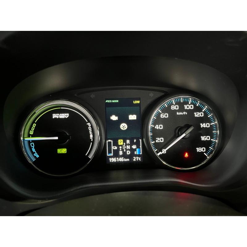 アウトランダーPHEV DLA-GG2W スピードメーター/エアコンパネルセット MT046 GG2W アウトランダー PHEV Gプレミアム 4WD 純正 スピード