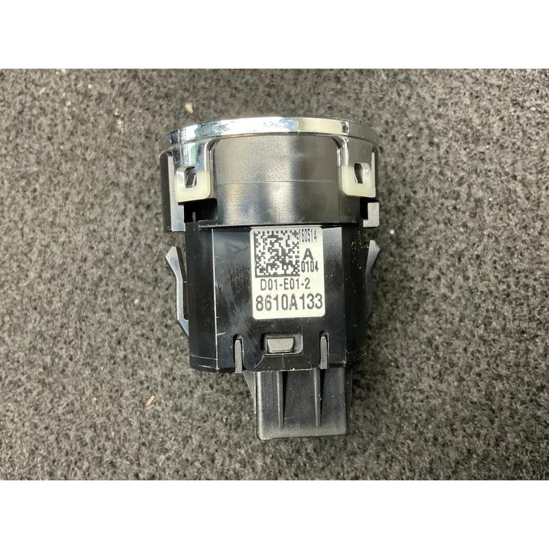 MT046 GG2W アウトランダー PHEV Gプレミアム 4WD 4B11-S61-Y61