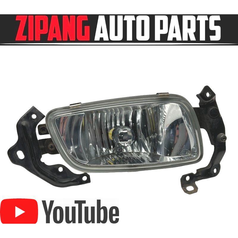 MT038 V75W パジェロ エクシード 4WD 右 フォグランプ ☆破損無し