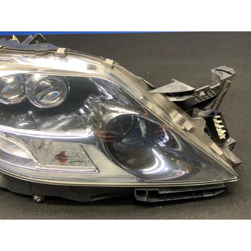 LX019 UVF45 LS 600h Ver S Iパケ 4WD 純正 右ヘッドライト LED/LED