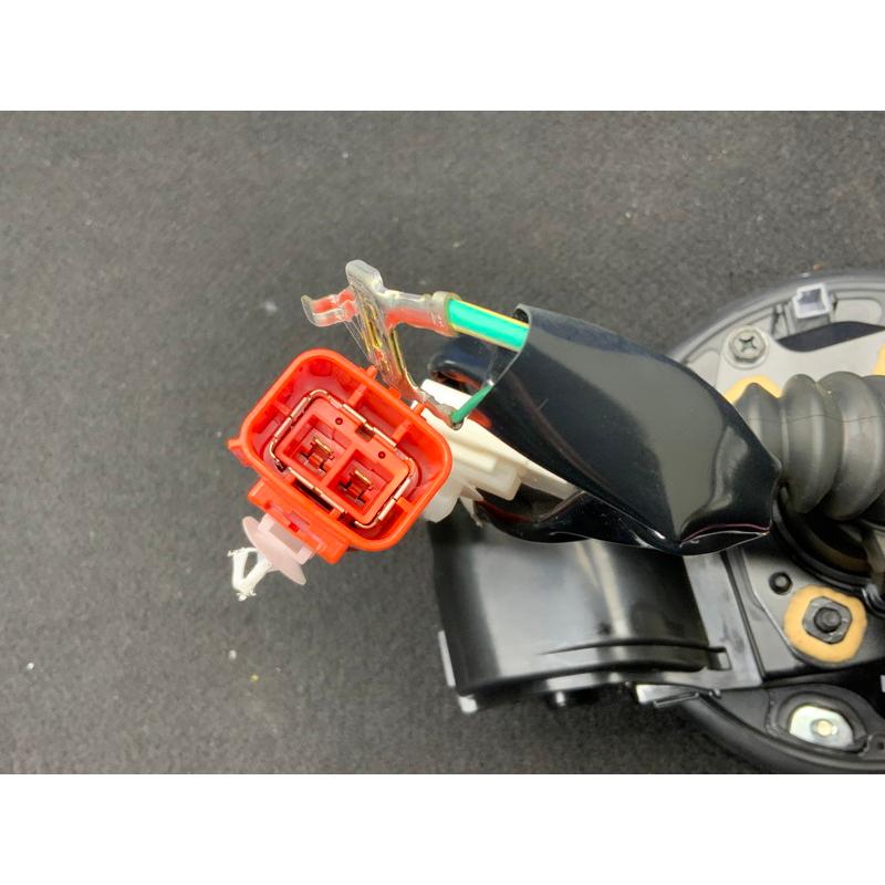 TY172 ZVW35 プリウス PHV S バッテリー チャージャー コネクター