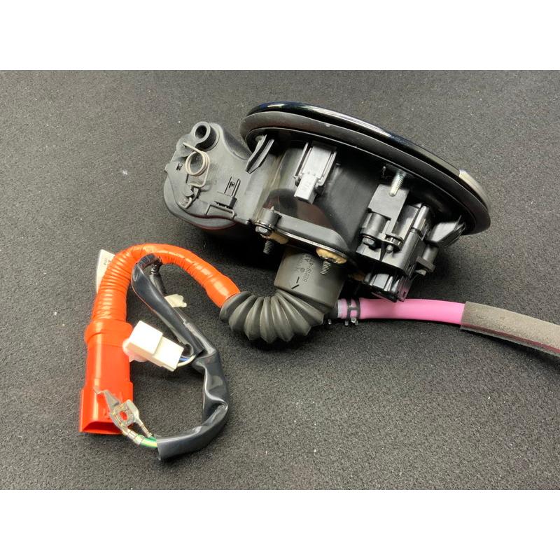 TY172 ZVW35 プリウス PHV S バッテリー チャージャー コネクター
