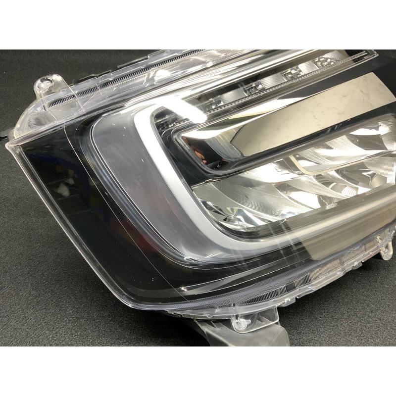 HN038 JF3 N-BOX カスタム G Lターボ 純正 右ヘッドライト LED