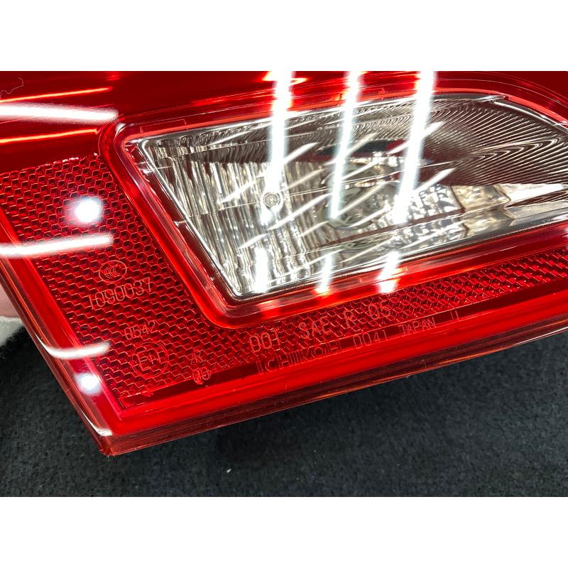 NS072 V36 スカイライン 370GT タイプS 純正 左テールランプ LED ☆内