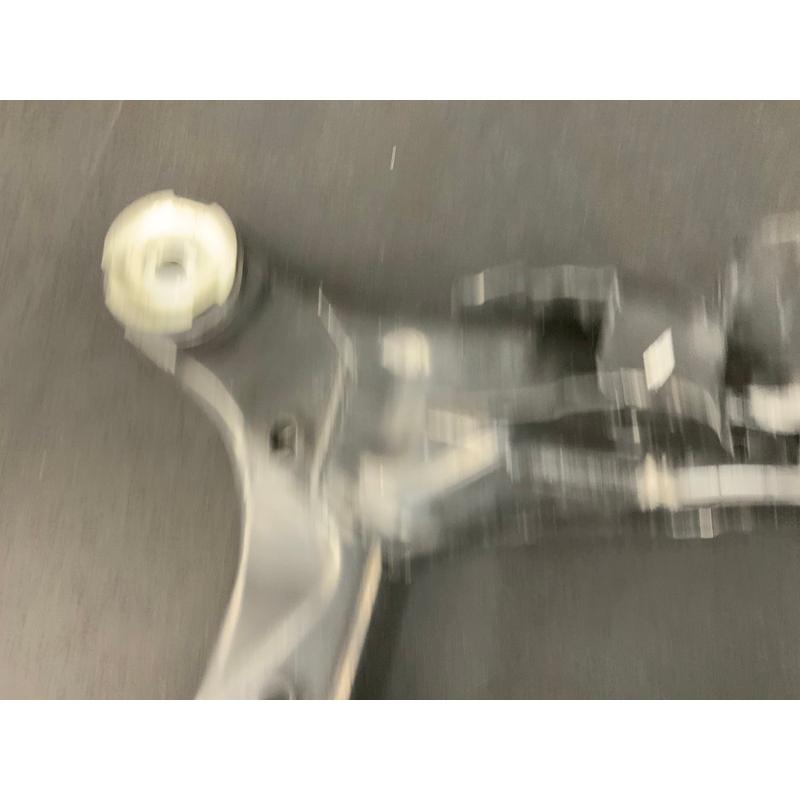 FA006 334 FIAT 500X クロスプラス 4WD リア デフ サスペンション