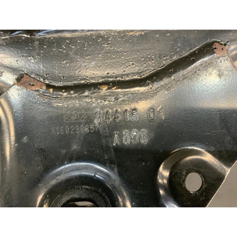 FA006 334 FIAT 500X クロスプラス 4WD リア デフ サスペンション