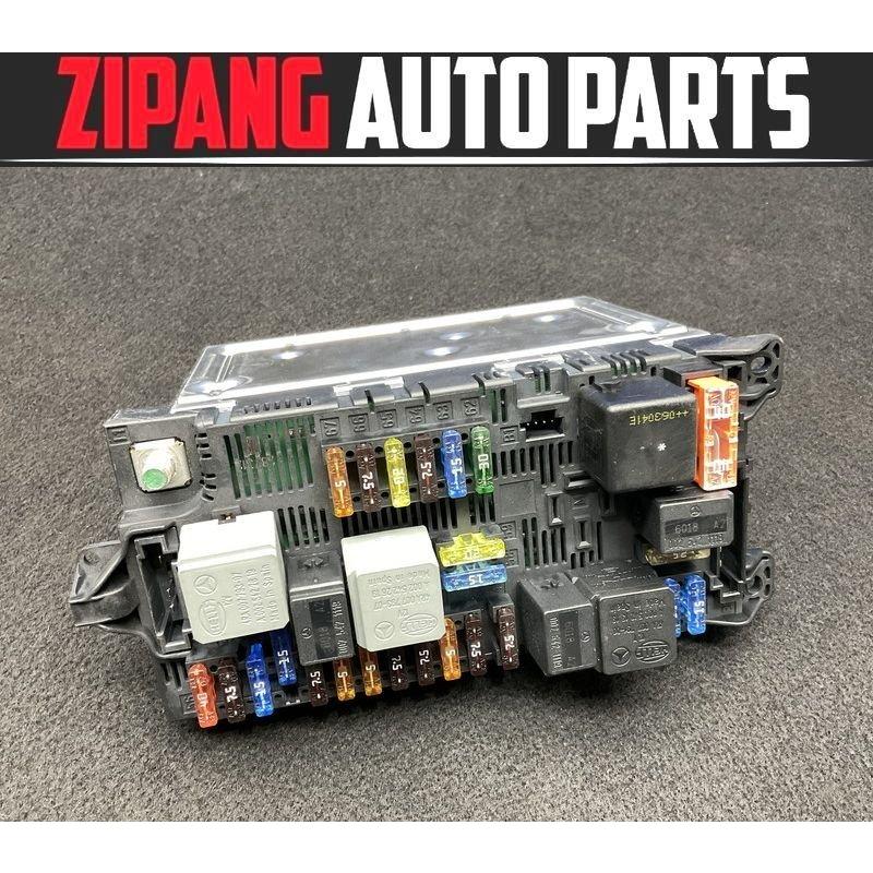 MB192 W211 E320T CDI AV フロント ヒューズ/リレー ボックス SAM/サム  