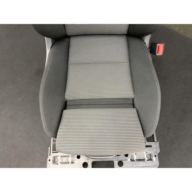 MB191 W246 B180 電動 右フロント シート/ヒーター付 運転席 
