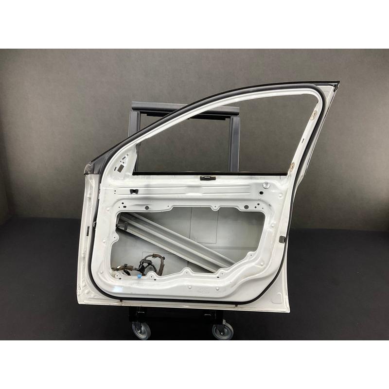 VL005 BB5254W ボルボ V70 2.5T Rデザイン 右フロント ドア ◇614 