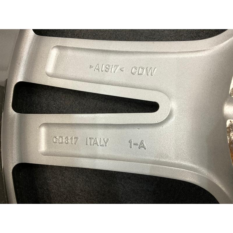 BM131 F45 2C20 218d アクティブツアラー Mスポーツ 純正 18 BM131 F45 2C20 218d アクティブツアラー Mスポーツ 純正 18