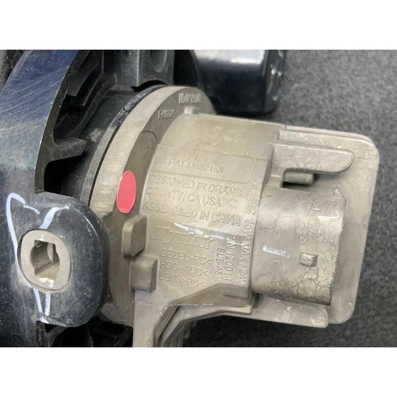 JE004 WK57A ジープ グランドチェロキー SRT8 純正 右 フォグランプ