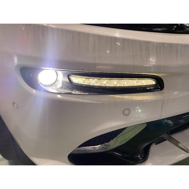 JE004 WK57A ジープ グランドチェロキー SRT8 純正 右 フォグランプ
