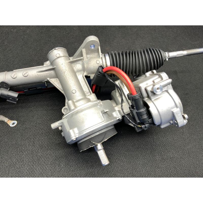 BM078 F46 2D20 220i グランツアラー パワステ ステアリング