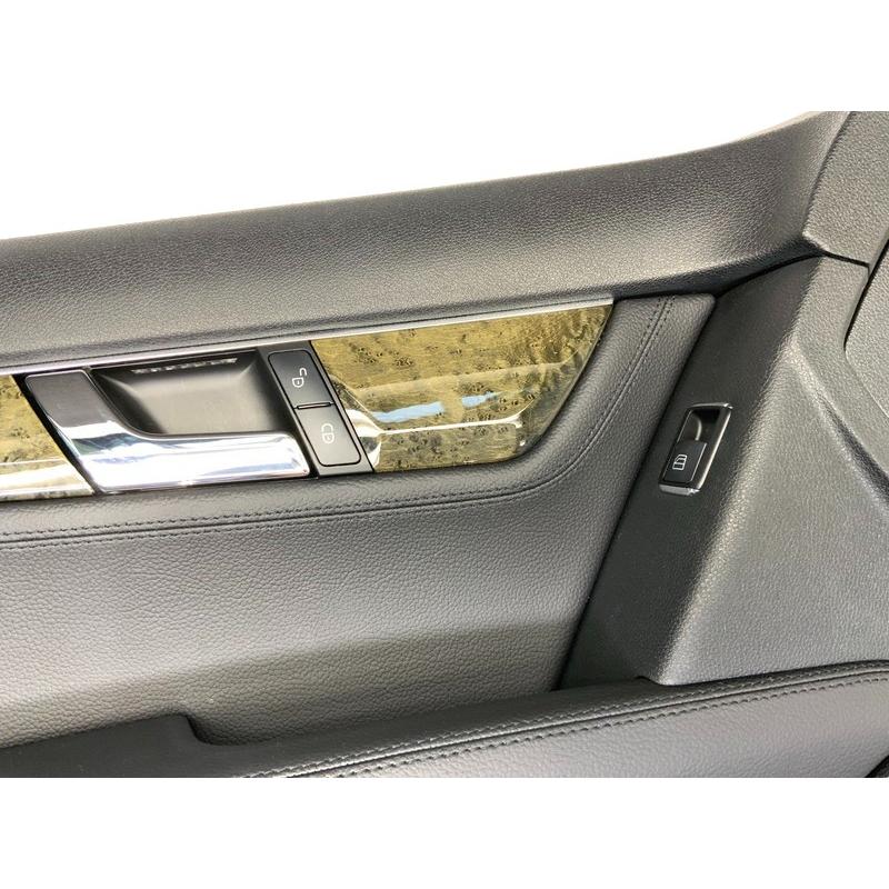 MB219 W204 C200 AV-S 前期 左フロント ドア トリム/内張り ◇合皮 