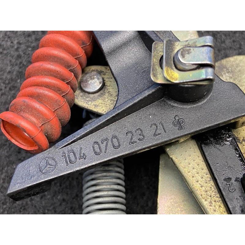 MB202 W124 E320T 後期 スロットル リンケージ 104 070 23 21 ★動作OK : ジパングオートパーツ - 通販 ...