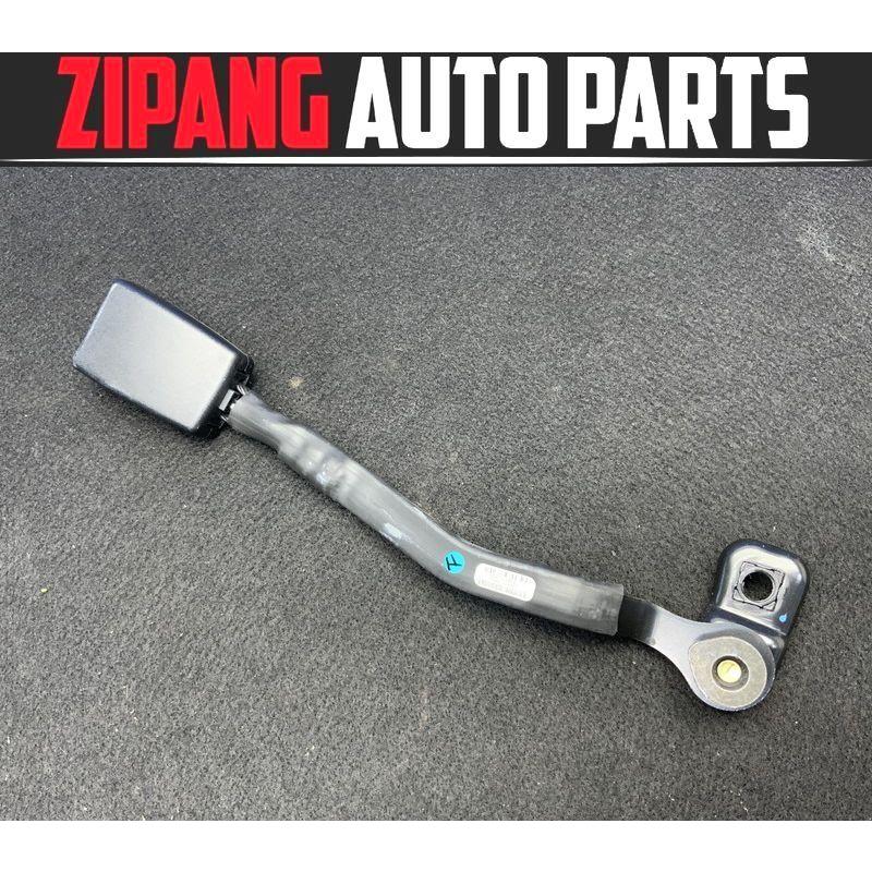 VW069 9C ニュービートル 左フロント シートベルト キャッチ/バックル